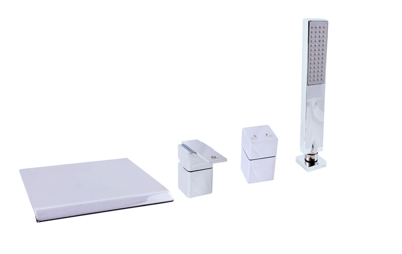 Смеситель на борт ванны Rav Slezak Loira LR574.5PХром