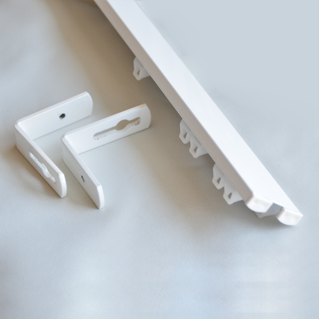 Карниз для штор ArtHome двухрядный алюминиевый с кронштейнами 3,00 м Белый Комплект